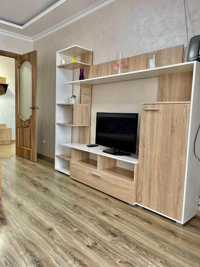 Atlant Luxury Family Apart Поряд З Тц Депот, Безконтактне Заселення Apartamento Chernivtsi Exterior foto